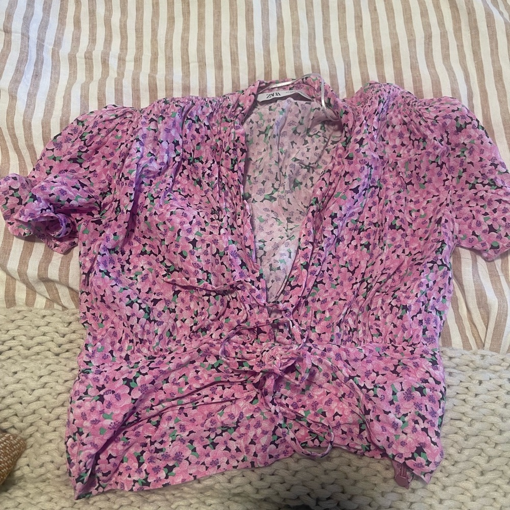 Zara cropped floral shirt